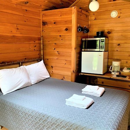 Pine Crest Motel & Cabins Barton Rum bild