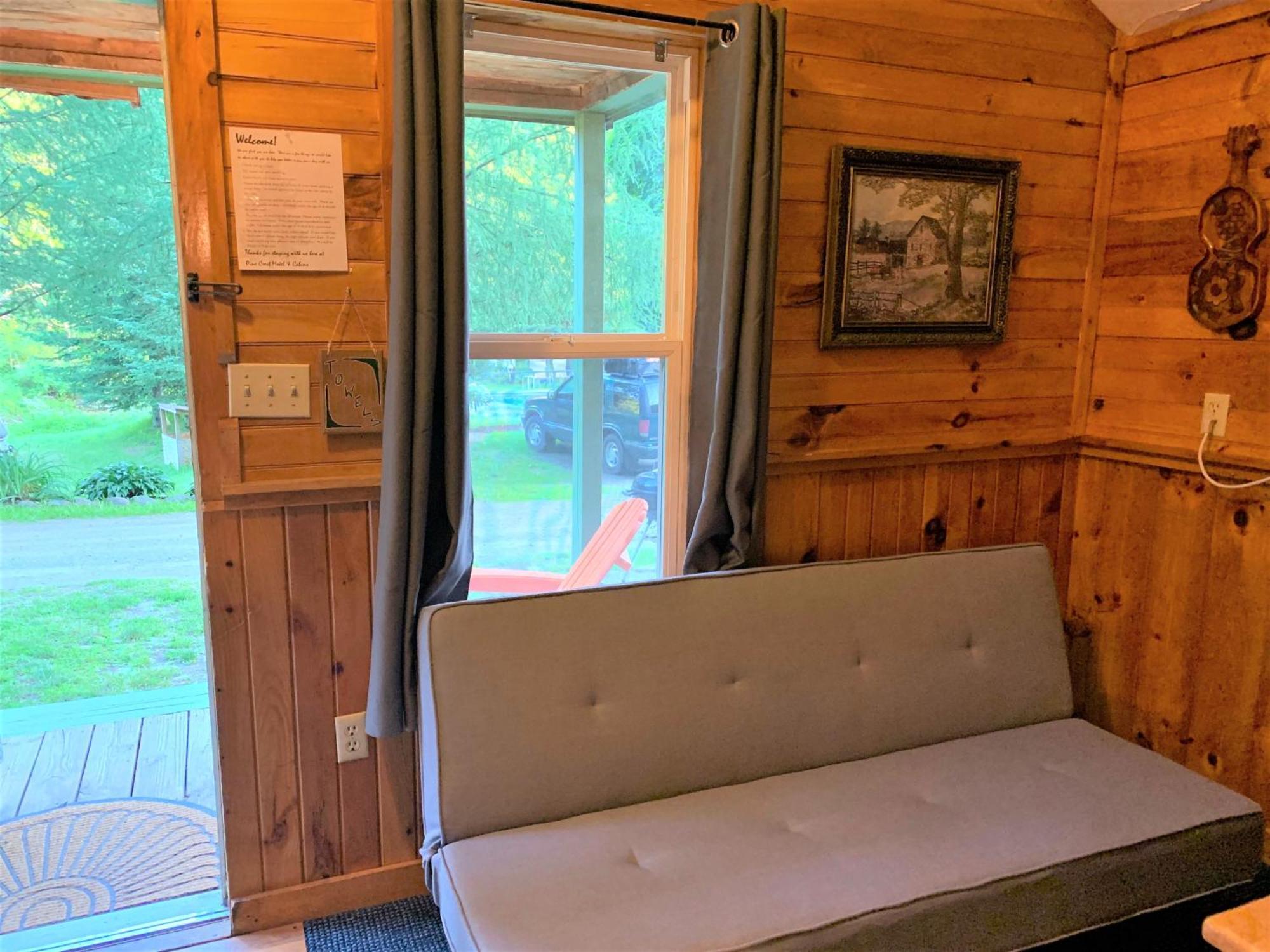 Pine Crest Motel & Cabins Barton Rum bild