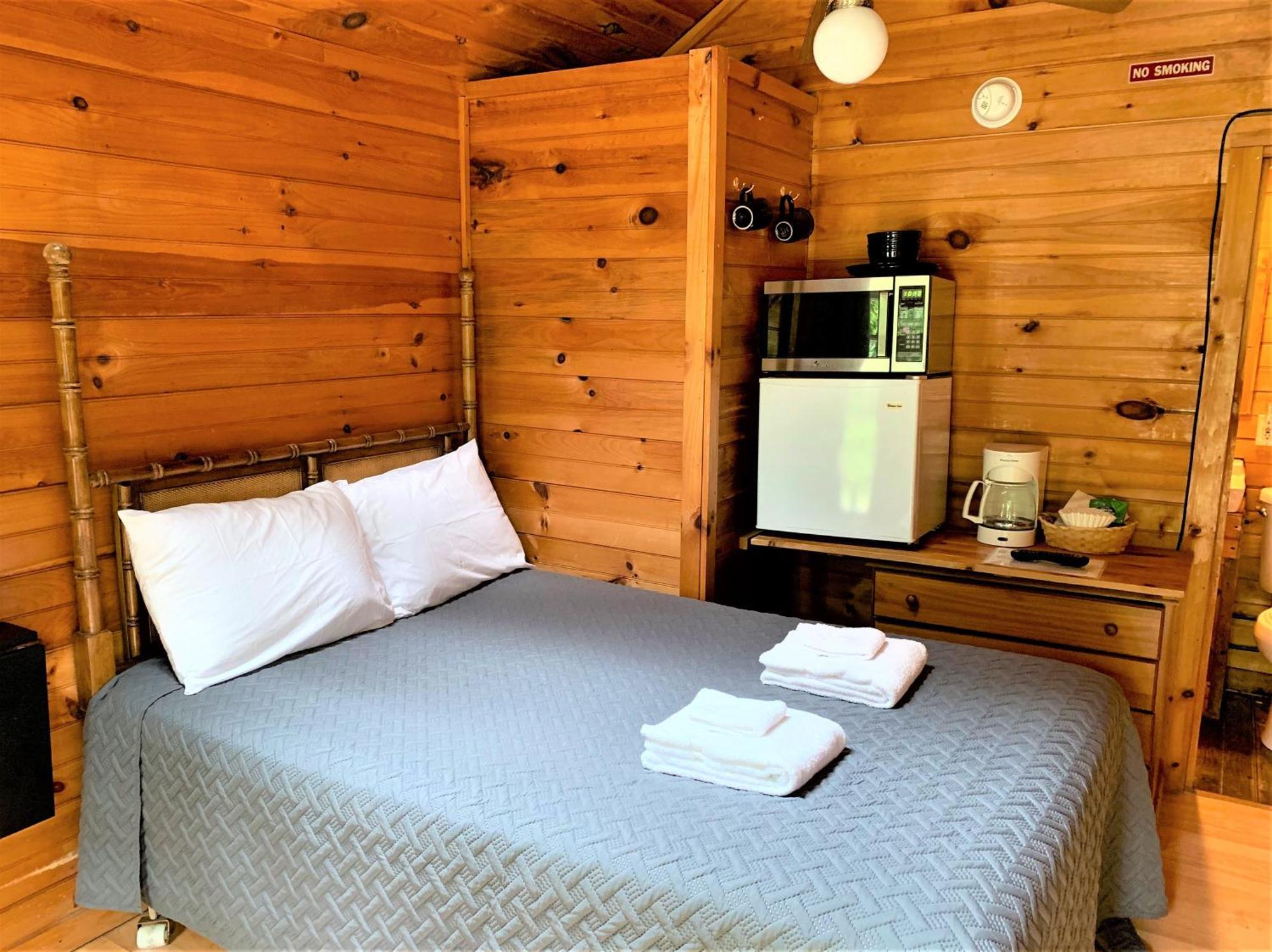 Pine Crest Motel & Cabins Barton Rum bild