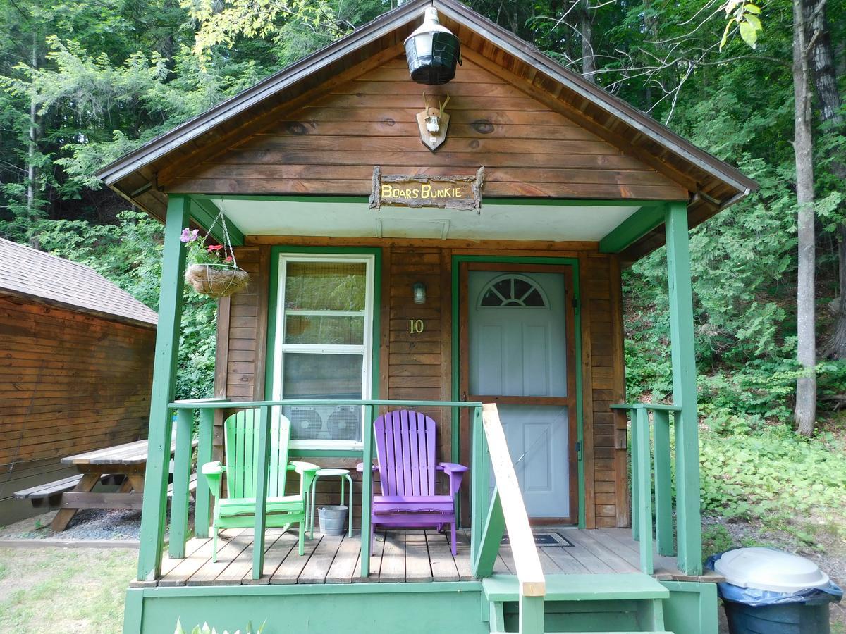 Pine Crest Motel & Cabins Barton Exteriör bild